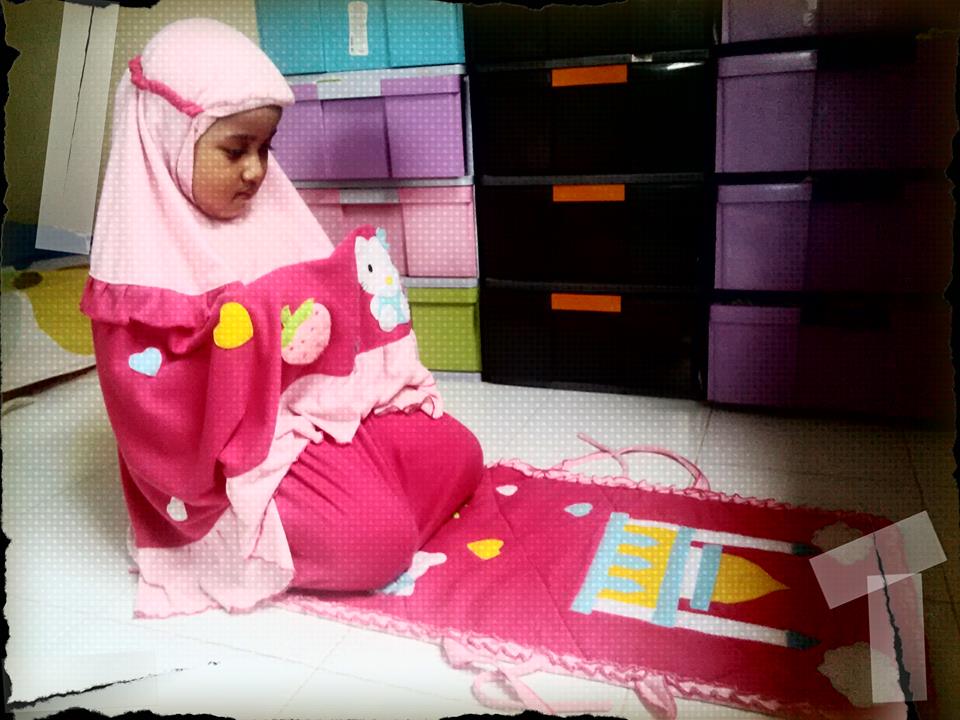 rieke-mukena-hello-kitty-pink