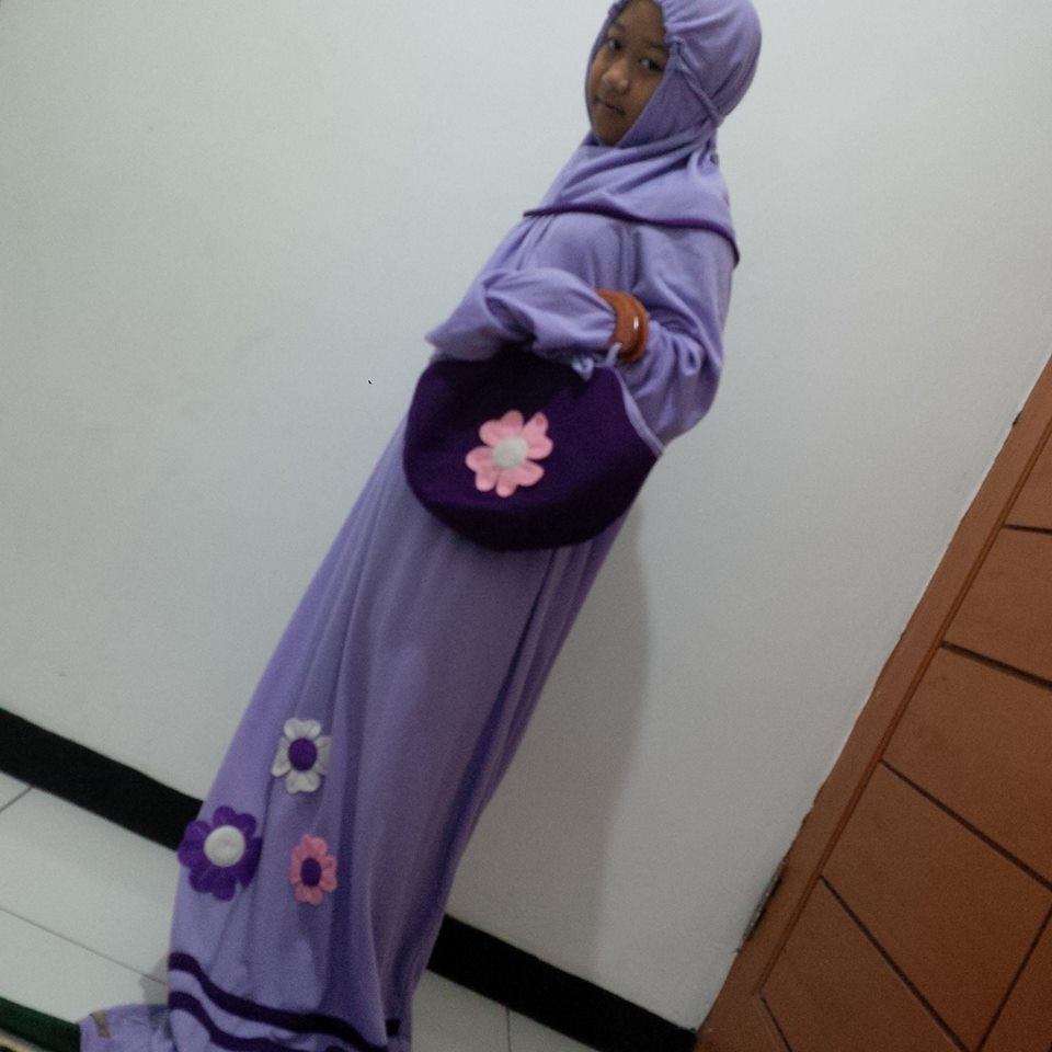 senja-mukena-anak-terusan-ungu-couple
