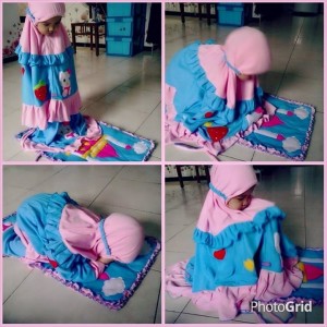 siti-wulandari-mukena-anak-hello-kitty-biru1